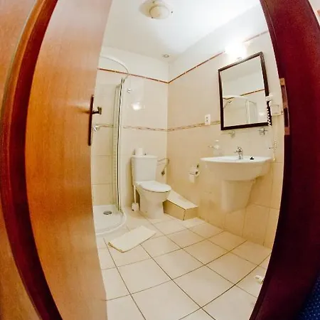 Atrium Hotel