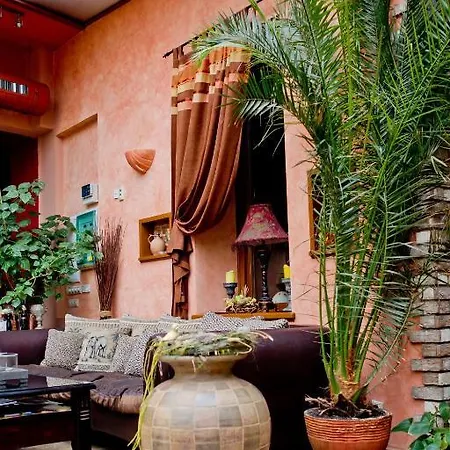 Atrium Hotel 3*
