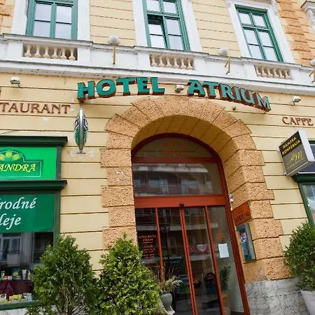 Atrium 3*